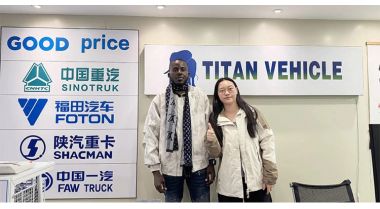 Nigeria Customer Visit TITAN to Buy 2 Line 4 Axle Folding Gooseneck Trailer