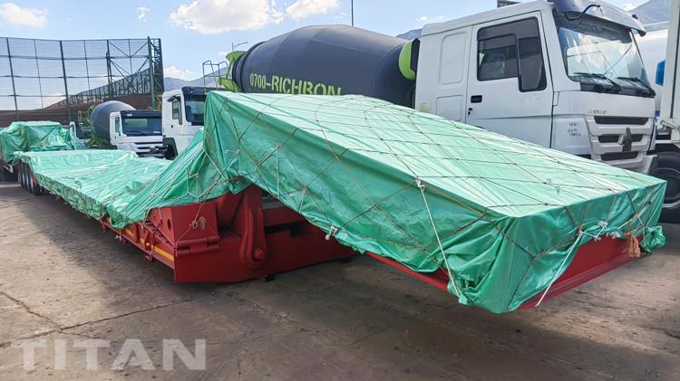 4 Axle Removable Gooseneck Trailer for Sale in UAE